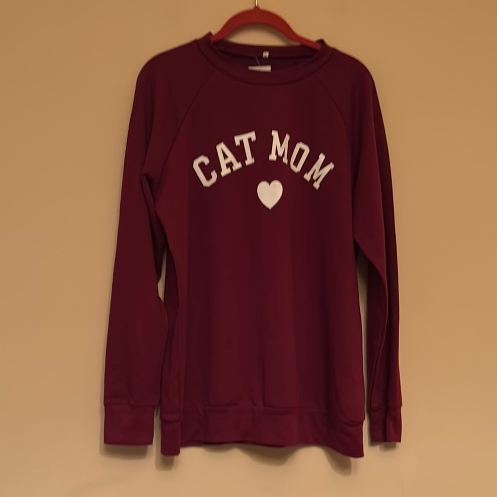 NWT Cat Mom Burgundy‎ Sweatshirt Size Large